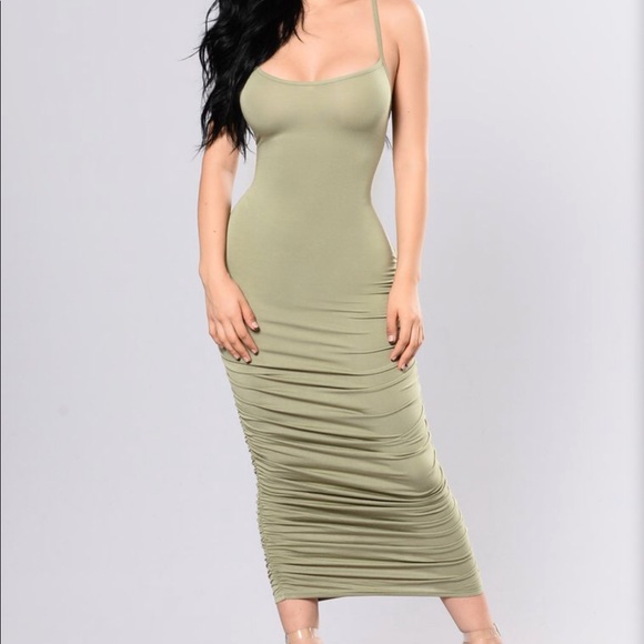 Spaghetti strap dress - Picture 2 of 3